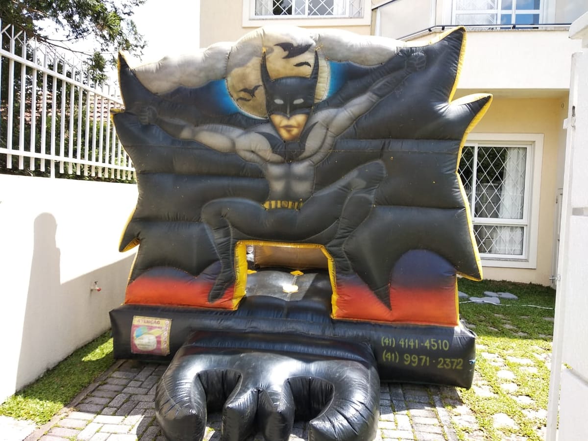 Batcastelo inflável