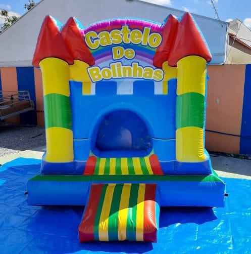 Castelo de Bolinhas Thamy Festas