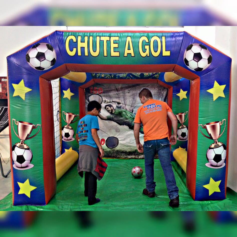 Chute a Gol Fechado
